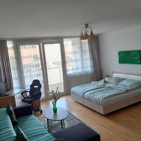 Serviced Apartment With Sunny Balcony Vienna Exterior photo