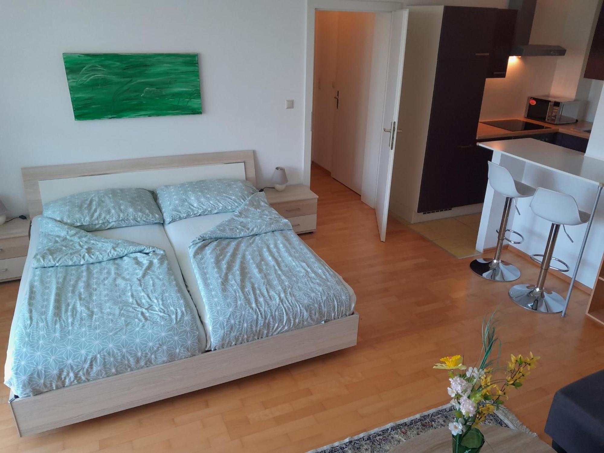 Serviced Apartment With Sunny Balcony Vienna Exterior photo